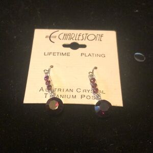 Super pretty Austrian crystal titanium post earrings lifetime plating😊